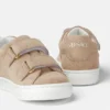 Baskets en daim pour enfants