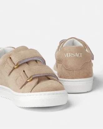 Baskets en daim pour enfants