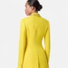 Blazer ajusté à boutons en laine cloutée