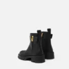 Bottines en cuir V