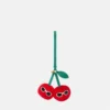 Breloque cerises duveteuses