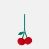 Breloque cerises duveteuses
