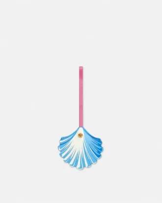 Breloque en cuir en forme de coquillage