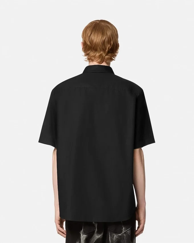 Chemise à coupe régulière avec logo V-Emblem en chaîne Chemise à coupe régulière avec logo V-Emblem en chaîne