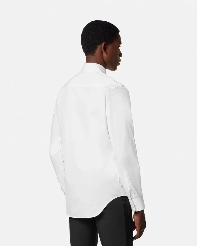 Chemise de soirée en popeline de coton brodée Chemise de soirée en popeline de coton brodée
