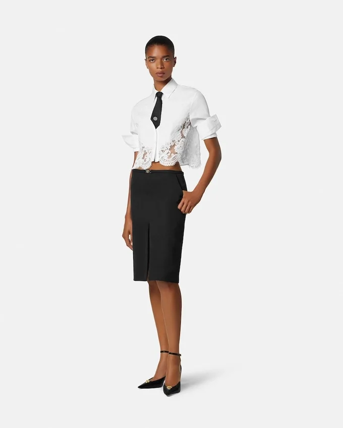 Chemise en popeline de coton bordée de dentelle Chemise en popeline de coton bordée de dentelle