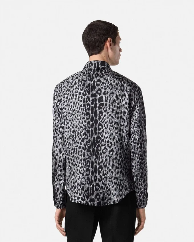 Chemise en soie léopard Chemise en soie léopard