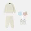 Ensemble bébé en tricot de coton brodé Ensemble bébé en tricot de coton brodé