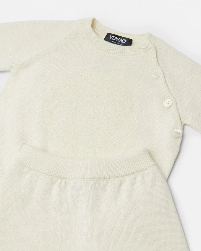 Ensemble bébé en tricot de coton brodé Ensemble bébé en tricot de coton brodé