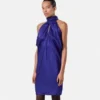 Mini-robe décontractée en soie jacquard à motif V Allover Mini-robe décontractée en soie jacquard à motif V Allover