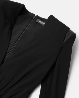 Mini-robe en crêpe à décolleté en V profond