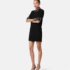Mini-robe trapèze en crêpe de laine cloutée Mini-robe trapèze en crêpe de laine cloutée