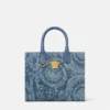 Petit sac fourre-tout en denim Barocco La Medusa Petit sac fourre-tout en denim Barocco La Medusa