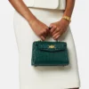 Petit sac à main Medusa 95 effet croco avec poignée supérieure Petit sac à main Medusa 95 effet croco avec poignée supérieure