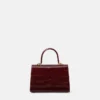 Petit sac à main Medusa 95 effet croco avec poignée supérieure Petit sac à main Medusa 95 effet croco avec poignée supérieure