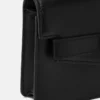 Pochette en cuir Medusa 95