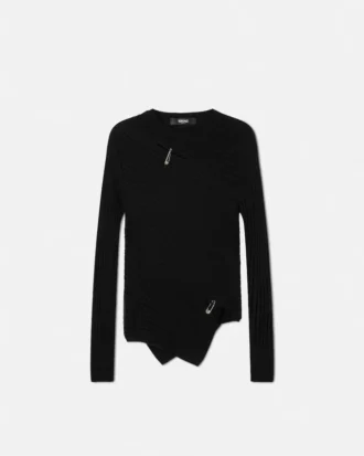 Pull asymétrique en maille côtelée avec épingle de sûreté