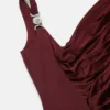 Robe longue drapée en crêpe satiné envers