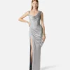 Robe longue drapée en crêpe satiné envers