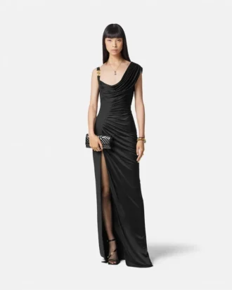 Robe longue drapée en crêpe satiné envers