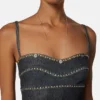 Robe midi ajustée en denim ornée