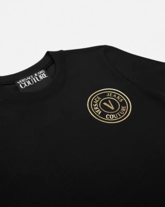Robe t-shirt avec emblème en V