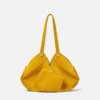 Sac à bandoulière en daim Protea Sac à bandoulière en daim Protea