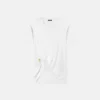 T-shirt drapé avec épingle de sûreté T-shirt drapé avec épingle de sûreté