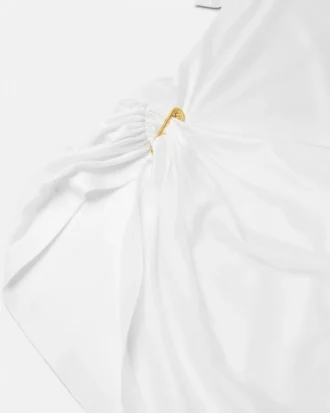 T-shirt drapé avec épingle de sûreté